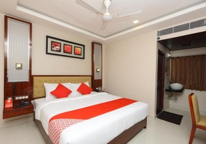 OYO 14759 Hotel President