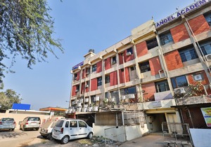 OYO 27689 Hotel Haveli Inn