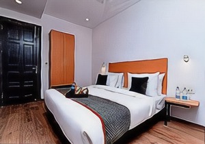 OYO Townhouse 099 Chattarpur