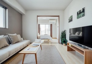 Saintpaulia Osaka-Jo AFP Apartment