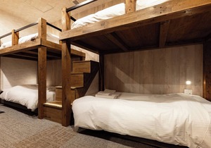 WellStay Namba Quadruple Room with Bath/Osaka Ōsaka