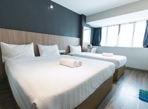 Hotel Sri | SS 2