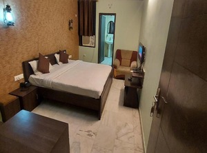 Hotel Anand Palace | Raja Park