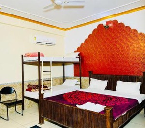 Moonlight Homestay Hostel 
