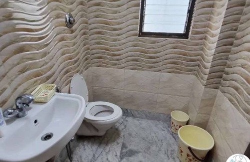 Siliguri Apartment | 100 m² Apartment ∙ 1 bedroom ∙ 2 guests