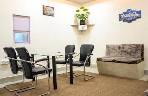 Varanasi Apartment | 100 m² Apartment ∙ 2 bedrooms ∙ 5 guests
