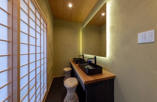 Namba Hotel | 100 m² Hotel ∙ 2 bedrooms ∙ 8 guests