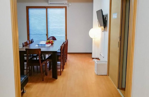 Higashinari House | 100 m² House ∙ 2 bedrooms ∙ 9 guests