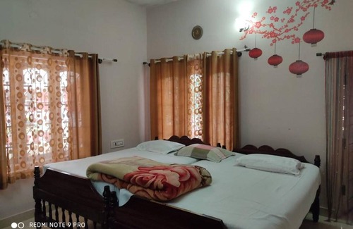 Madikeri House | 100 m² House ∙ 4 bedrooms ∙ 15 guests