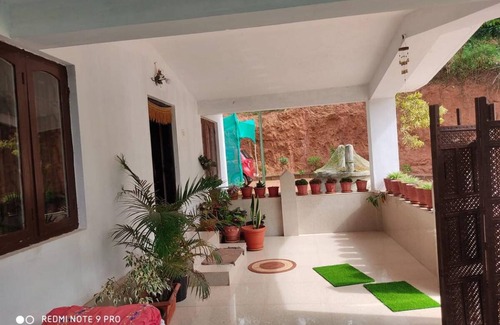Madikeri House | 100 m² House ∙ 4 bedrooms ∙ 15 guests
