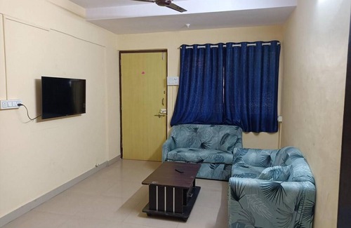 Thane West House | 1000 m² Bungalow ∙ 1 bedroom ∙ 2 guests