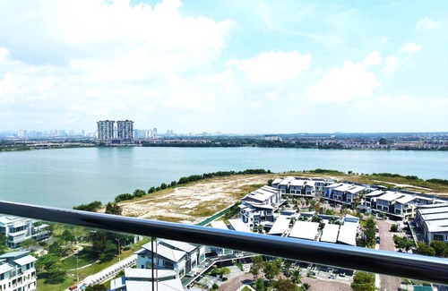 Puchong Apartment | 102 m² Apartment ∙ 3 bedrooms ∙ 8 guests