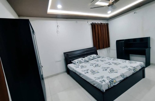 Serilingampally Apartment | 110 m² Apartment ∙ 3 bedrooms ∙ 6 guests