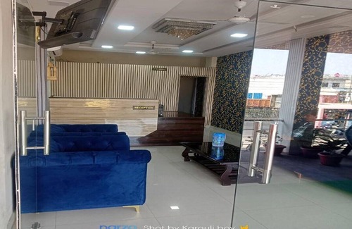 Tonk Road Hotel | 120 m² Hotel ∙ 3 guests