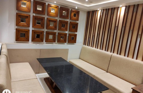 Jhansi Hotel | 120 m² Hotel ∙ 3 guests