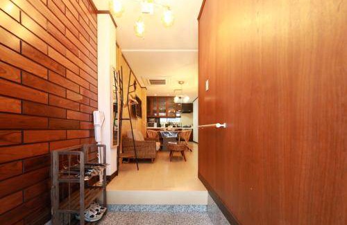 Tsuruhashi Villa | 120 m² Villa ∙ 7 bedrooms ∙ 18 guests