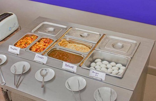 Noida Hotel | 13 m² Hotel ∙ 2 guests