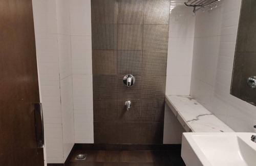 Bandra East Apartment | 130 m² Apartment ∙ 4 bedrooms ∙ 12 guests