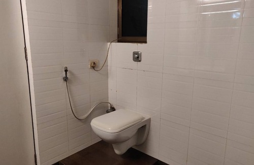 Bandra East Apartment | 130 m² Apartment ∙ 4 bedrooms ∙ 12 guests
