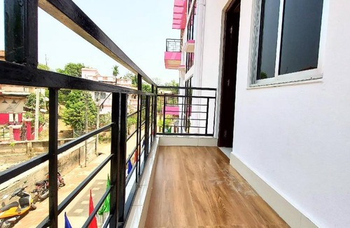 Bolpur House | 1337 m² House ∙ 3 guests