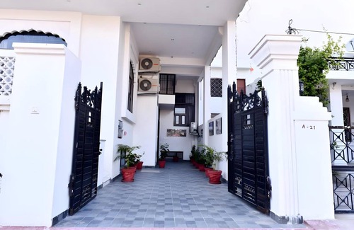 Jagatpura House | 14 m² Bungalow ∙ 2 guests