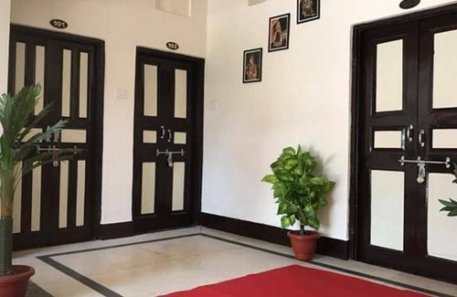 Jaipur District Hotel | 14 m² Hotel ∙ 3 guests