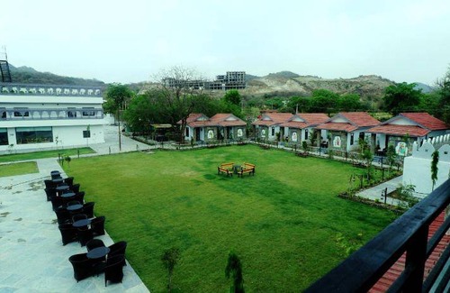 Lake Pichola Resort | 14 m² Resort ∙ 4 guests