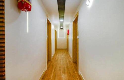 Navrangpura Hotel | 150 m² Hotel ∙ 2 guests