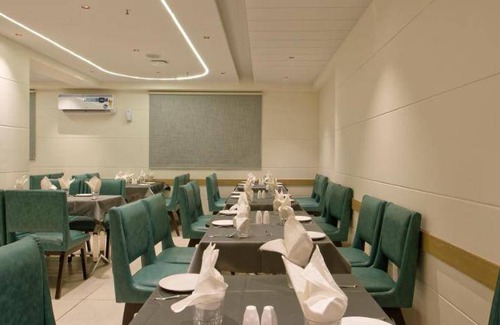 Sarkhej Hotel | 150 m² Hotel ∙ 3 guests