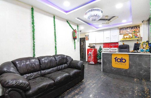 Dumdum Hotel | 150 m² Hotel ∙ 2 guests