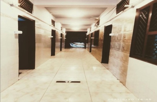 Gorakhpur Hotel | 16 m² Hotel ∙ 2 guests