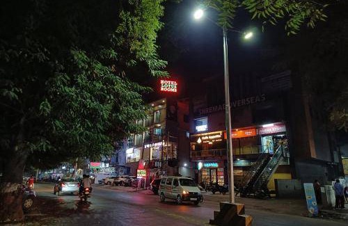 Vallabh Vidhyanagar Hotel | 160 m² Hotel ∙ 4 guests