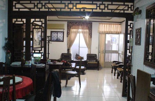 East District Hotel | 168 m² Motel ∙ 5 bedrooms ∙ 20 guests