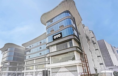 Vadodara Hotel | 17 m² Hotel ∙ 3 guests