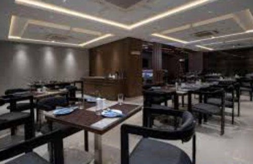 Durgapur Hotel | 18 m² Hotel ∙ 3 guests