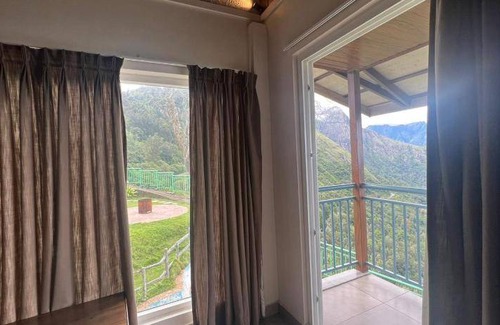 Chinnakanal Hotel | 180 m² Hotel ∙ 5 guests