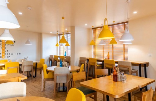Ranchi Hotel | 19 m² Hotel ∙ 2 guests