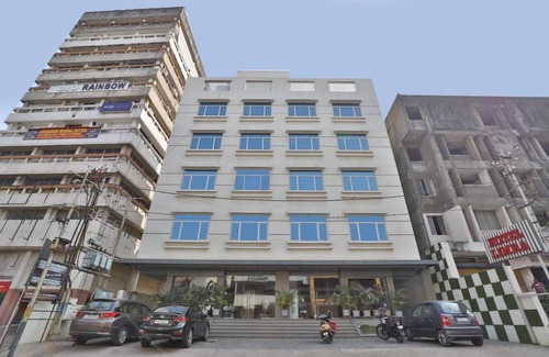 Sayajiganj Hotel | 19 m² Hotel ∙ 4 guests
