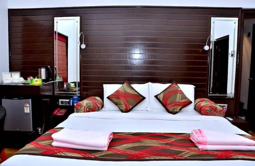 Civil Lines Hotel | 1938 m² Hotel ∙ 2 guests