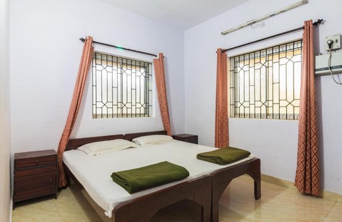 Sinquerim Apartment | 2 BHK Bungalow in Candolim - North Goa, by GuestHouser (29E7)