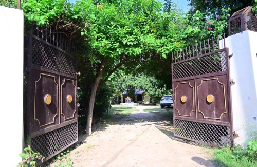 Faizabad Villa | 2000 m² Villa ∙ 5 bedrooms ∙ 4 guests