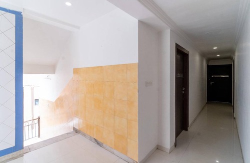 Maninagar Hotel | 210 m² Hotel ∙ 3 guests