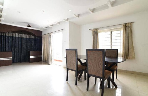 HITEC City Apartment | 214 m² Apartment ∙ 3 bedrooms ∙ 8 guests