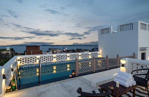 Allahabad Hotel | 22 m² Hotel ∙ 3 guests