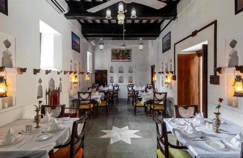 Allahabad Hotel | 22 m² Hotel ∙ 3 guests