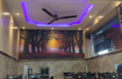 Dhanbad Hotel | 22 m² Hotel ∙ 4 guests