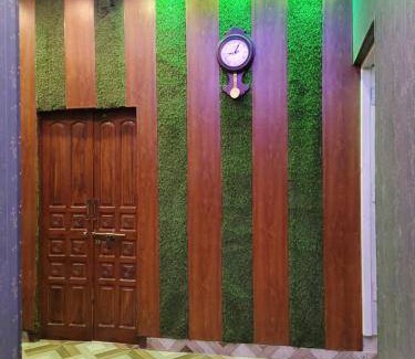 Mahmoorganj Hotel | 22 m² Hotel ∙ 5 guests