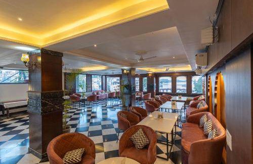 Lake Swaroop Sagar Hotel | 23 m² Hotel ∙ 3 guests