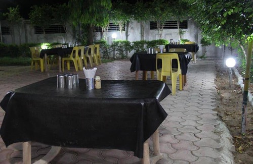 Maheshwar Hotel | 240 m² Hotel ∙ 3 guests