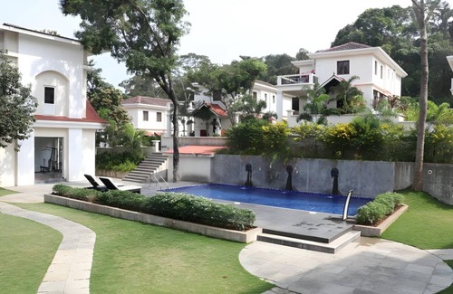 Guirim Resort | 240 m² Resort ∙ 4 bedrooms ∙ 12 guests